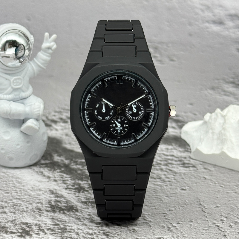 Famous Brand Fake Three-Eyed D - Luxury Watch Index recension och pris